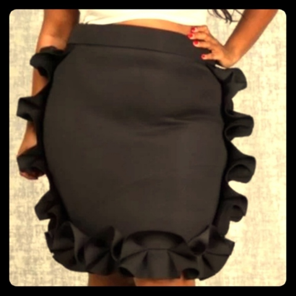 Plus Size Ruffle Skirt in Black